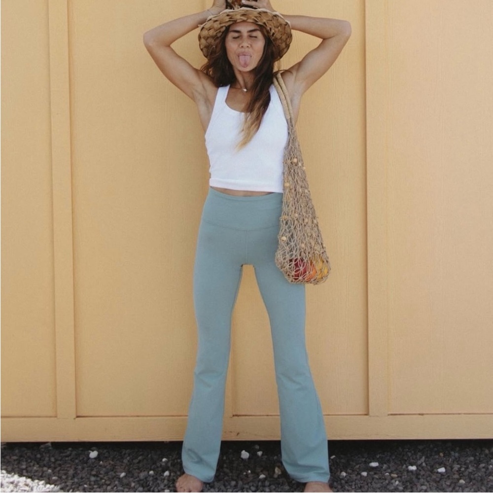 Athleta Elation Split Slim Flare Blue Green Size M/T.